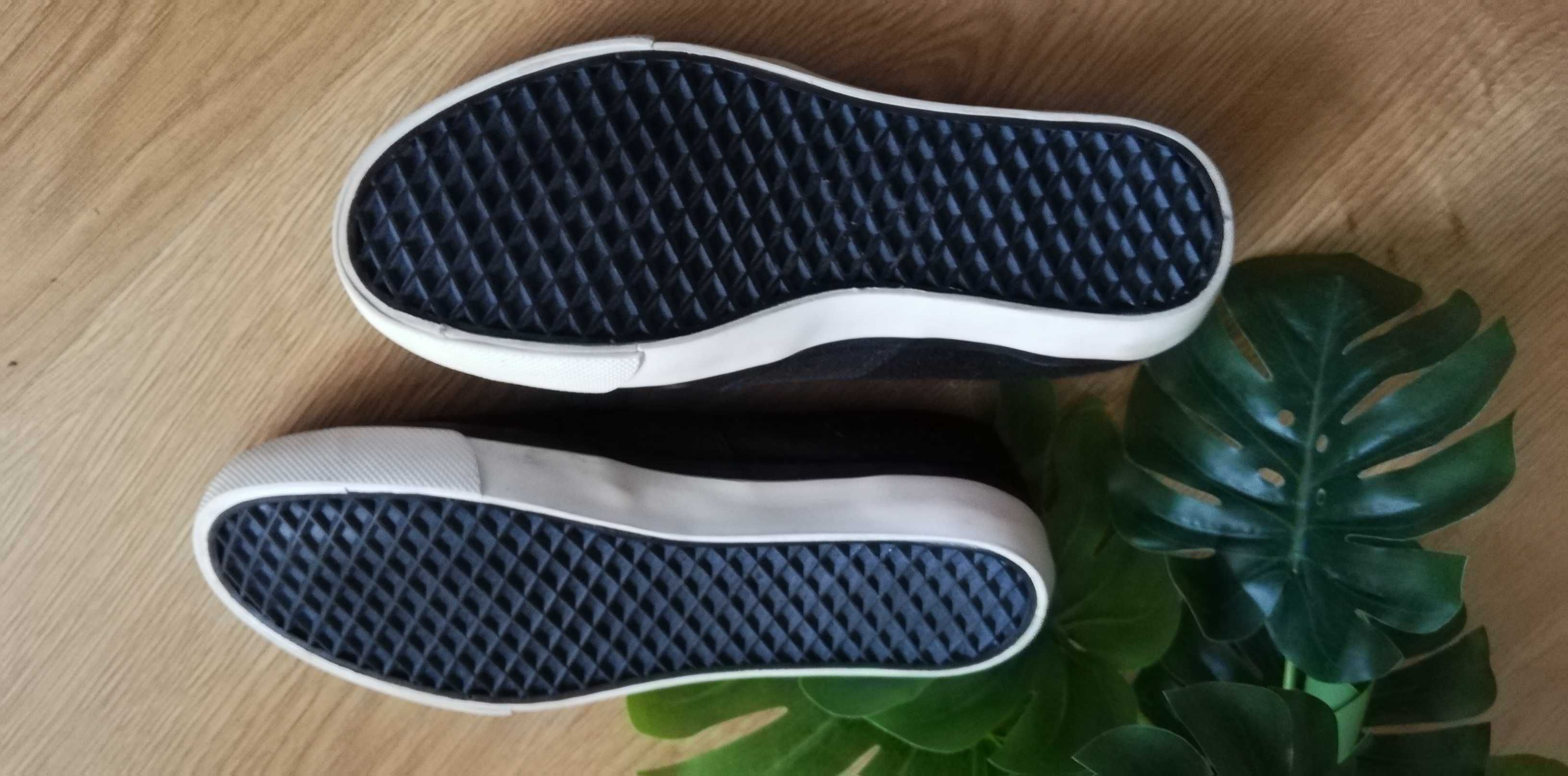 Nowe Tenisówki, buty chłopięce Atmosphere r.36 czarne, eleganckie
