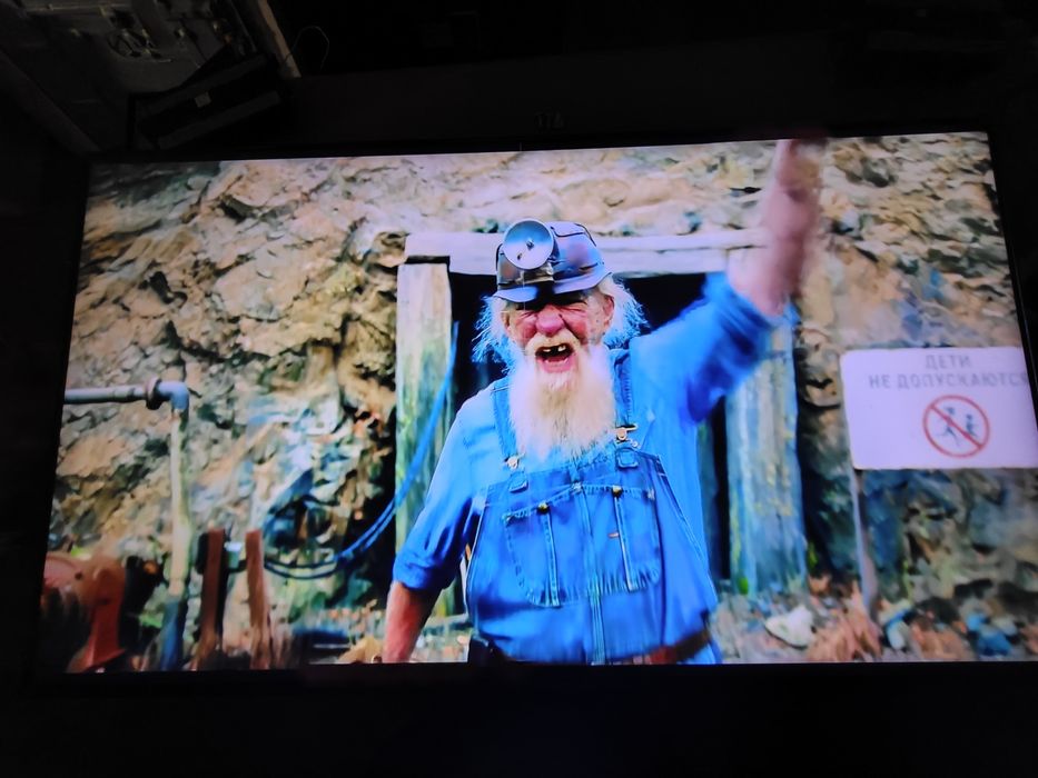 Телевизор Samsung 50" SMART WI-FI 4K