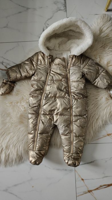 Kombinezon ocieplany Guess 0-3 miesiące