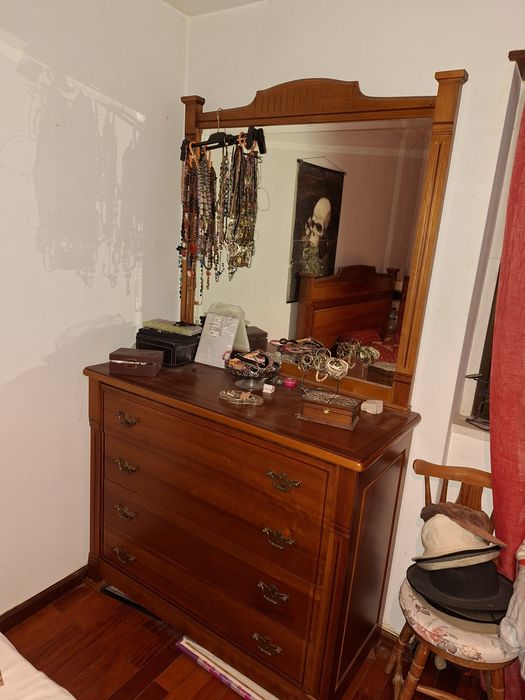 Mobilia de quarto de Casal em Cerejeira