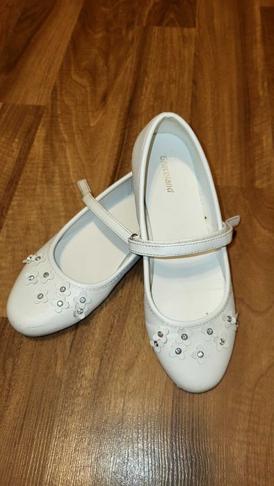 Buty białe komunijne, komunia