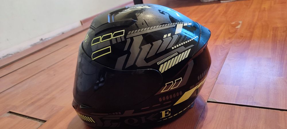 Продам мото шолом