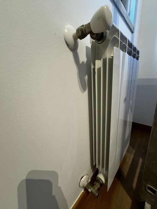 Radiadores para aquecimento central em otimo estado.