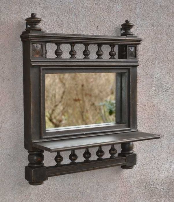 Stara, zabytkowa, niewielka, drewniana półka z lustrem