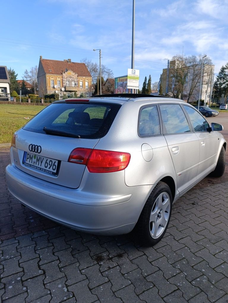 Audi A3 1.6 pb Sportback Panorama Zadbana !