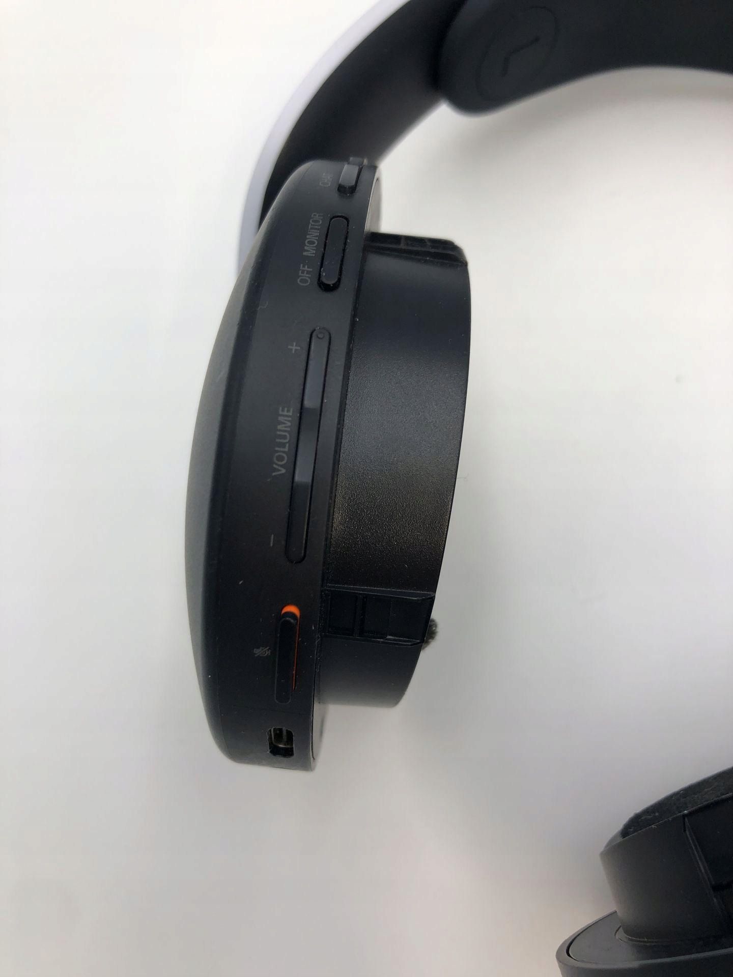Sony PULSE 3D Wireless Headset do PS5 i PS4 z 3D Audio i mikrofonem