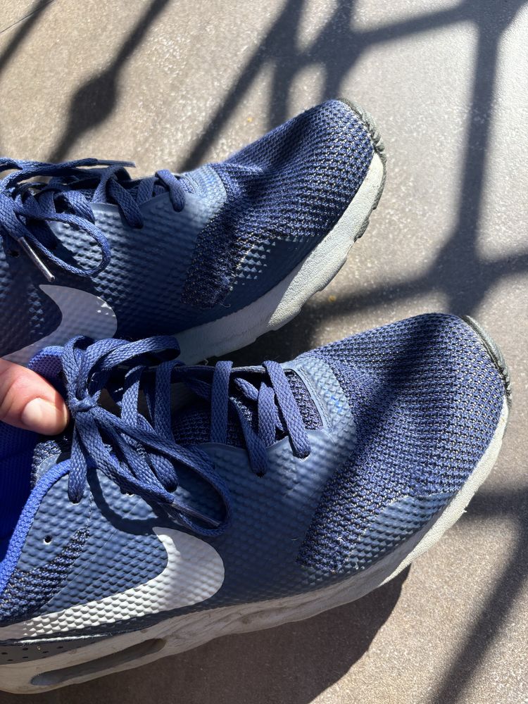 Buty męskie nike air max tavas 42,5 niebieskie oryginalne