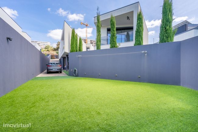 Moradia t3 à venda em azurém - Guimarães