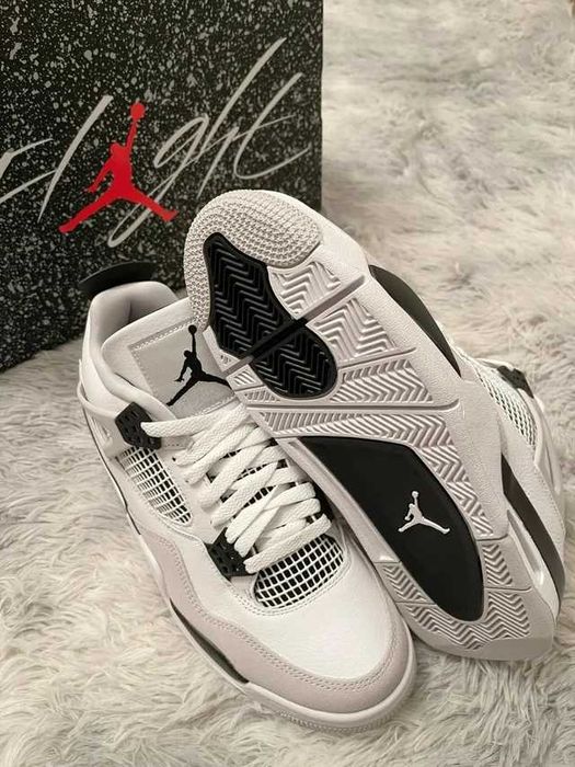 buty_Jordan_4_Retro_Military_Black_Espadryle/ Rozmiar 40