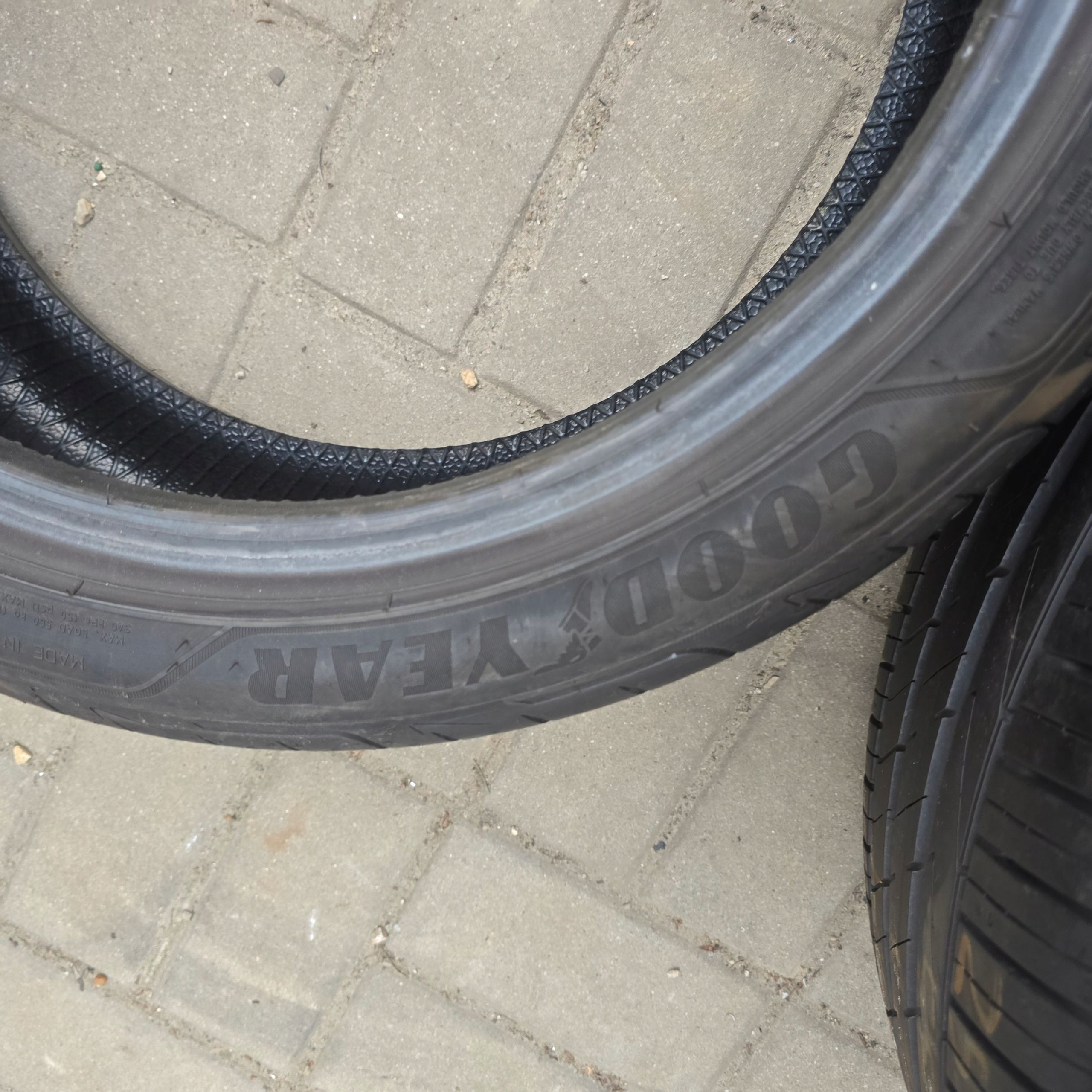 Goodyear Eagle F1 Asymmetric 3 205/45R17 88W 20R 2X