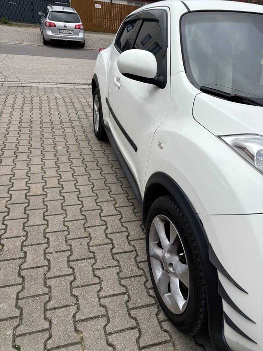 Nissan Juke 1,6 бензин, автомат