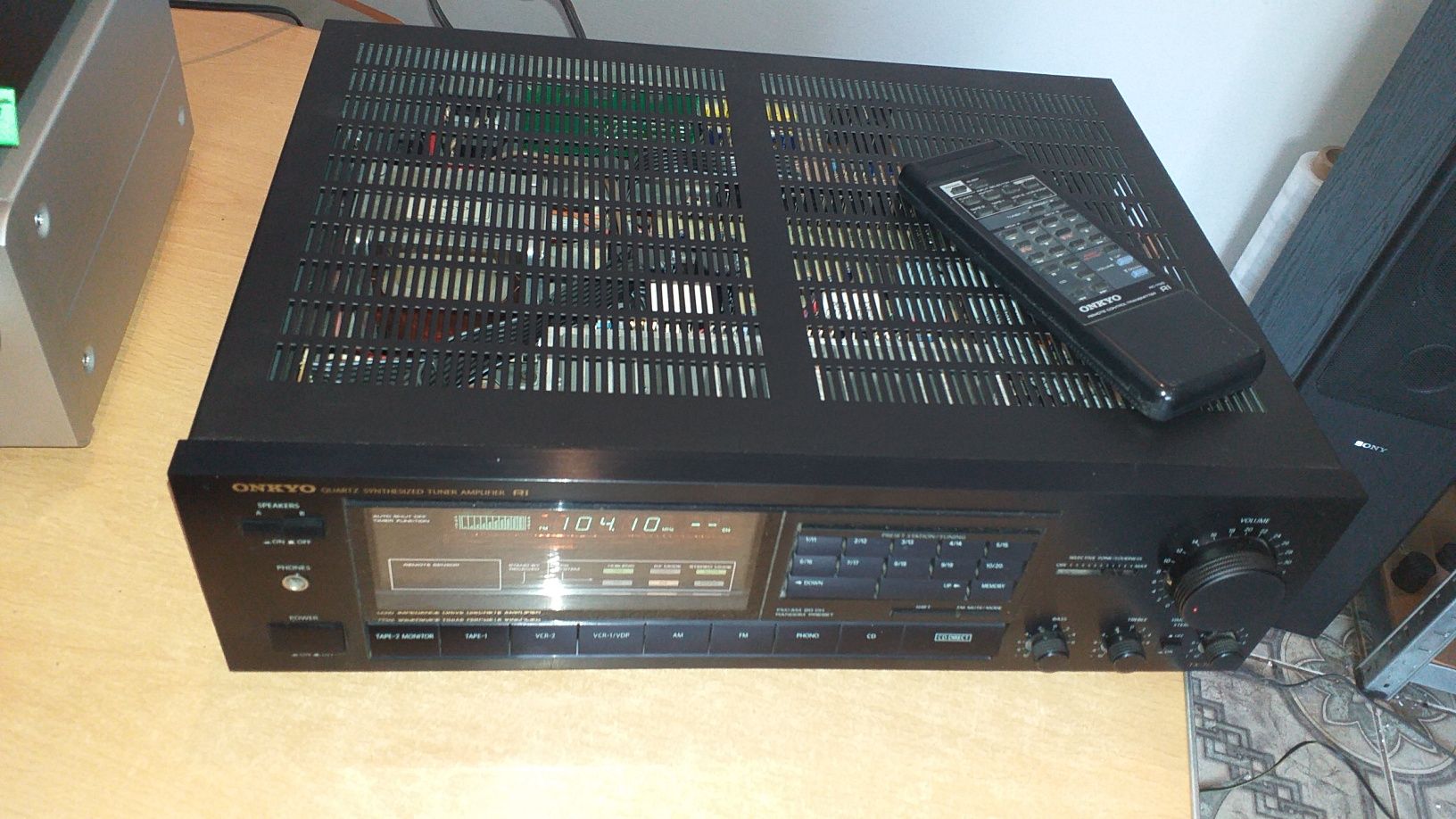 Amplituner stereo Onkyo TX-7530