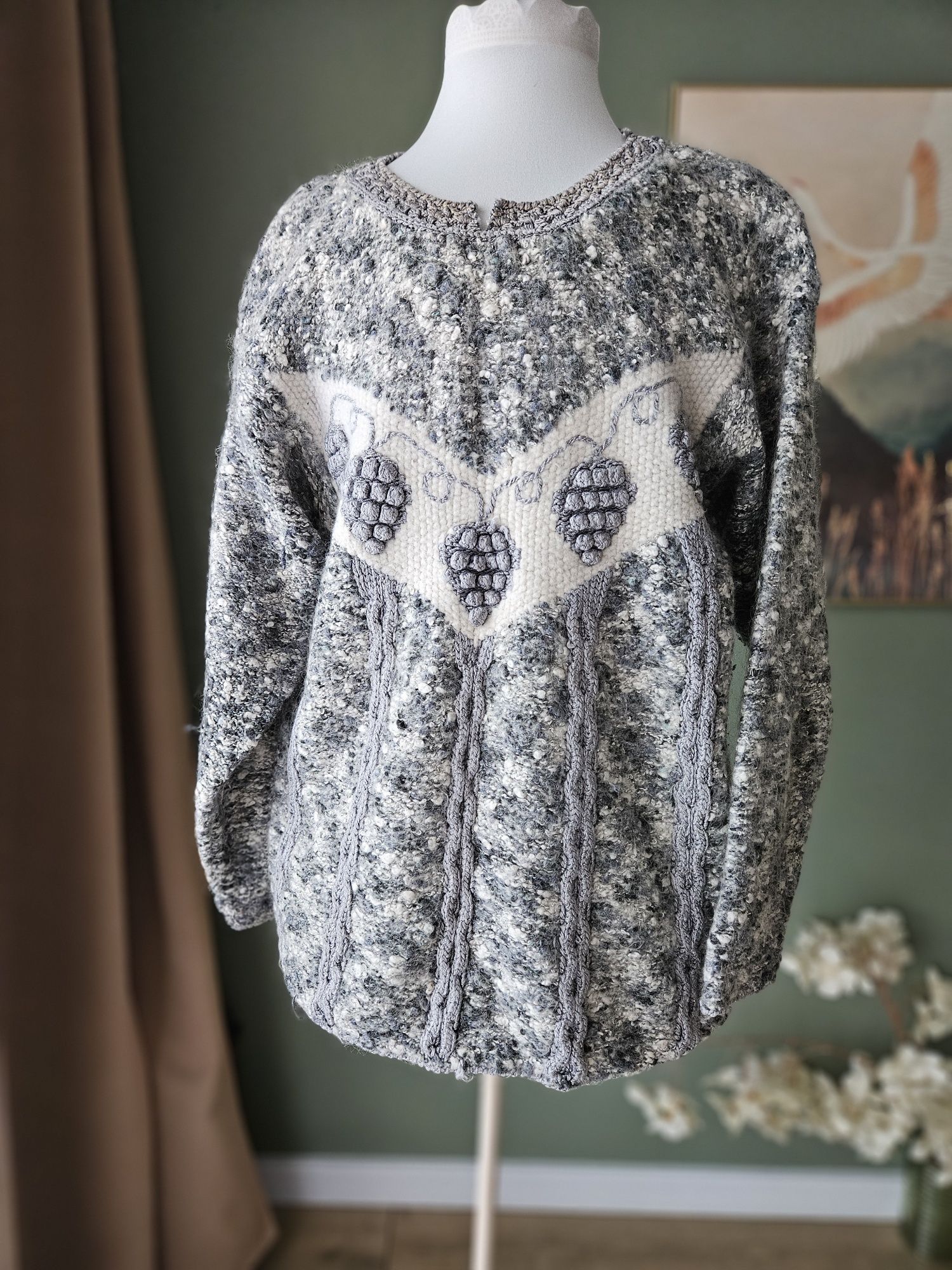 Vintage damski sweter z aplikacją 3D szary melanżowy  M/ L retro