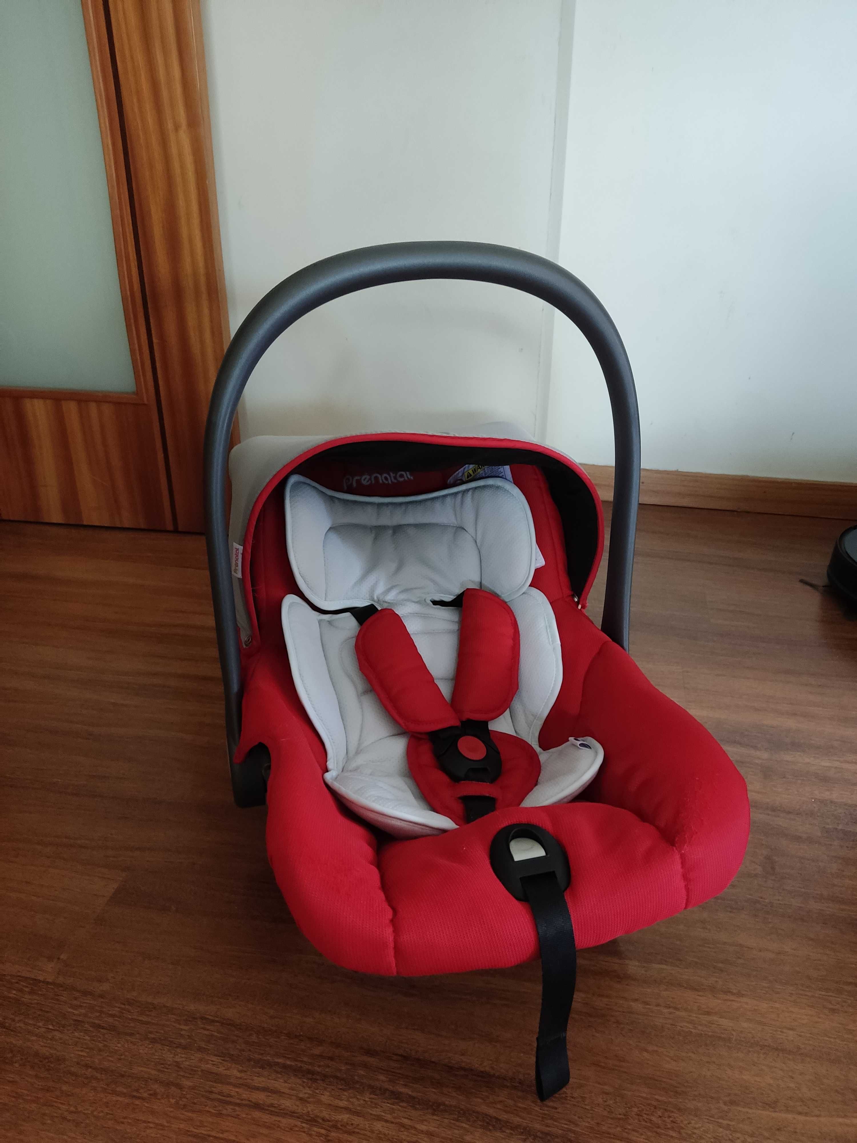 Carro de passeio para bébé e ovo marca pré natal