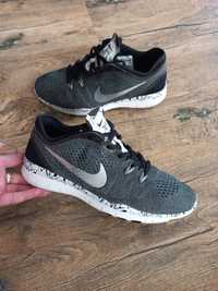 Кросівки Nike Free TR FIT 5 розмір 38 в см 24