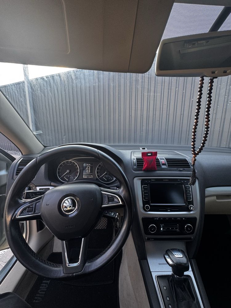 Skoda Octavia Elegance 2010 1.6TDI Stage1