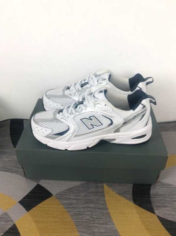 Biały^promocja^NewBalanceNB530^UnisexTrampki Roz.42.5