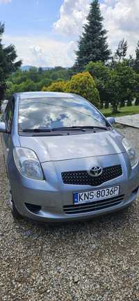 Toyota Yaris 1.0 wspomaganie plus klimatyzacja