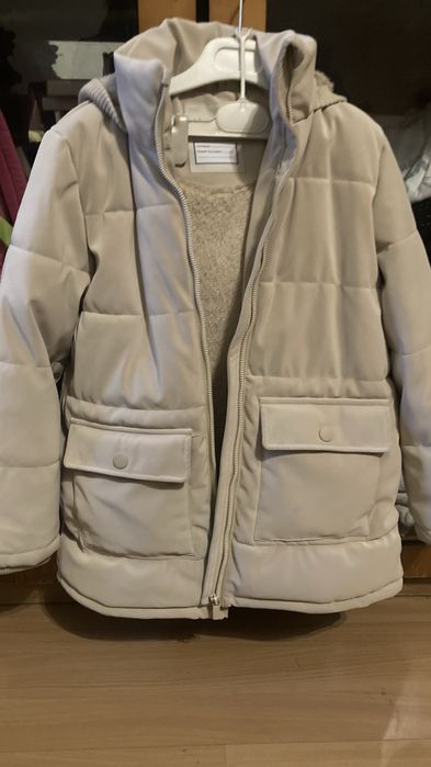 Куртка на девочку 138-134