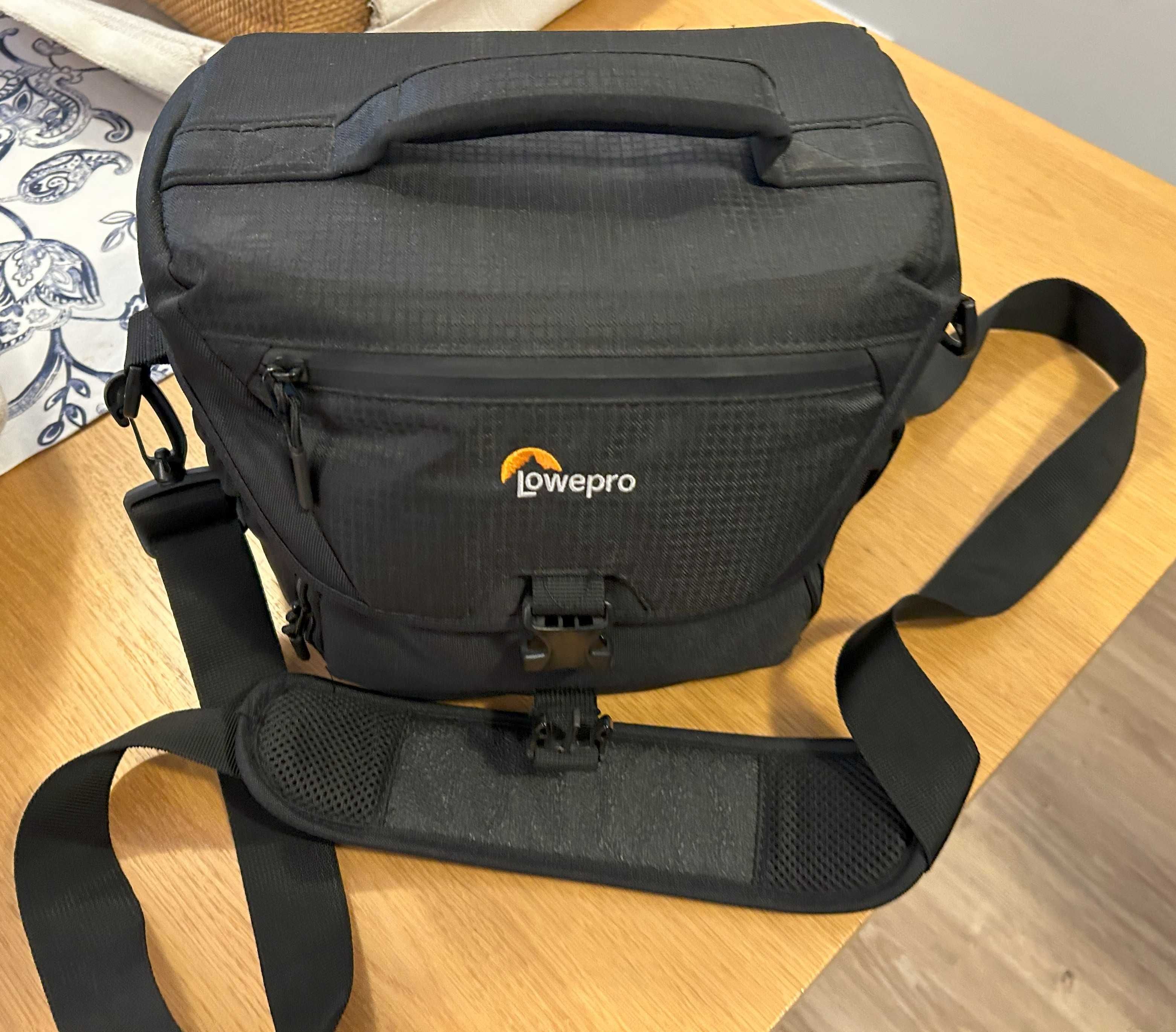 Torba na aparat Lowepro Nova 180AW II