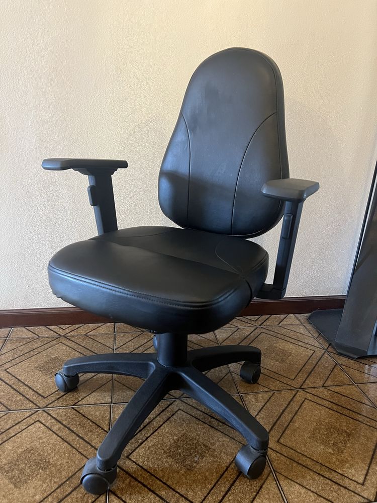 Cadeira de secretária júnior