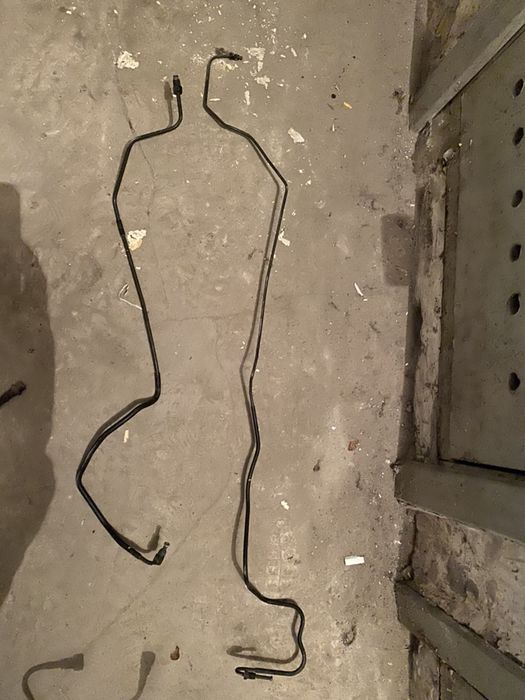 Продам hyundai accent 2012  тормозные шланги трубки