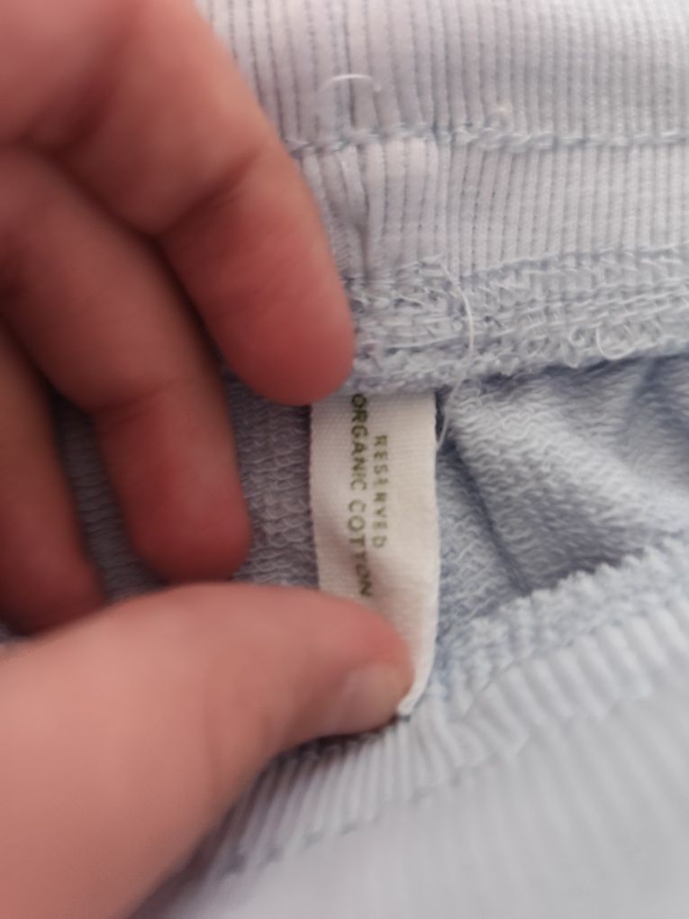 Jasno niebieskie dresy rozmiar 145 z reserved