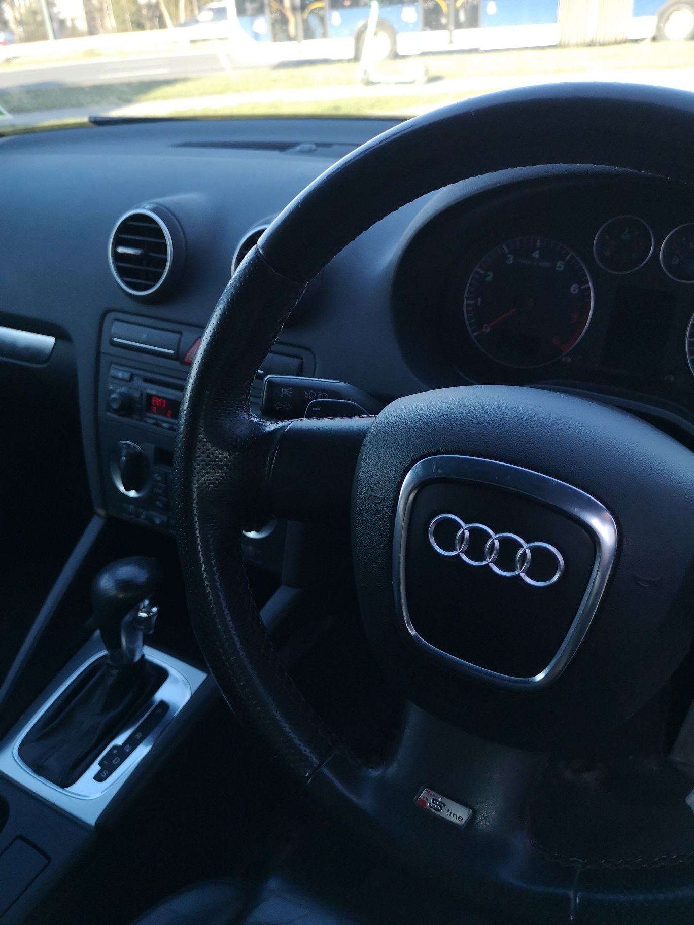 Kierownica Audi a3 8p z lopatkami s-line skóra stan bdb