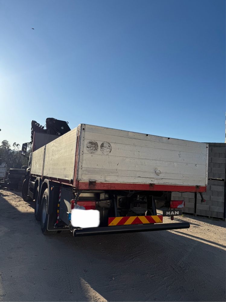 Man com  grua Hiab 322 de 22.5M