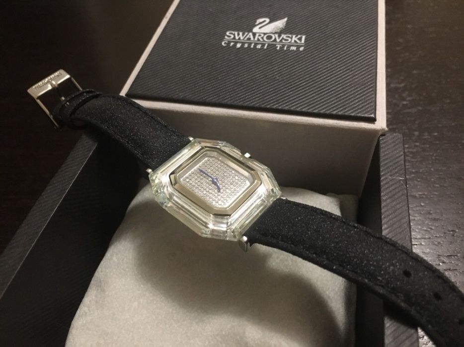 Женские часы Swarovski Crystal Time 125196 с новым ремешком