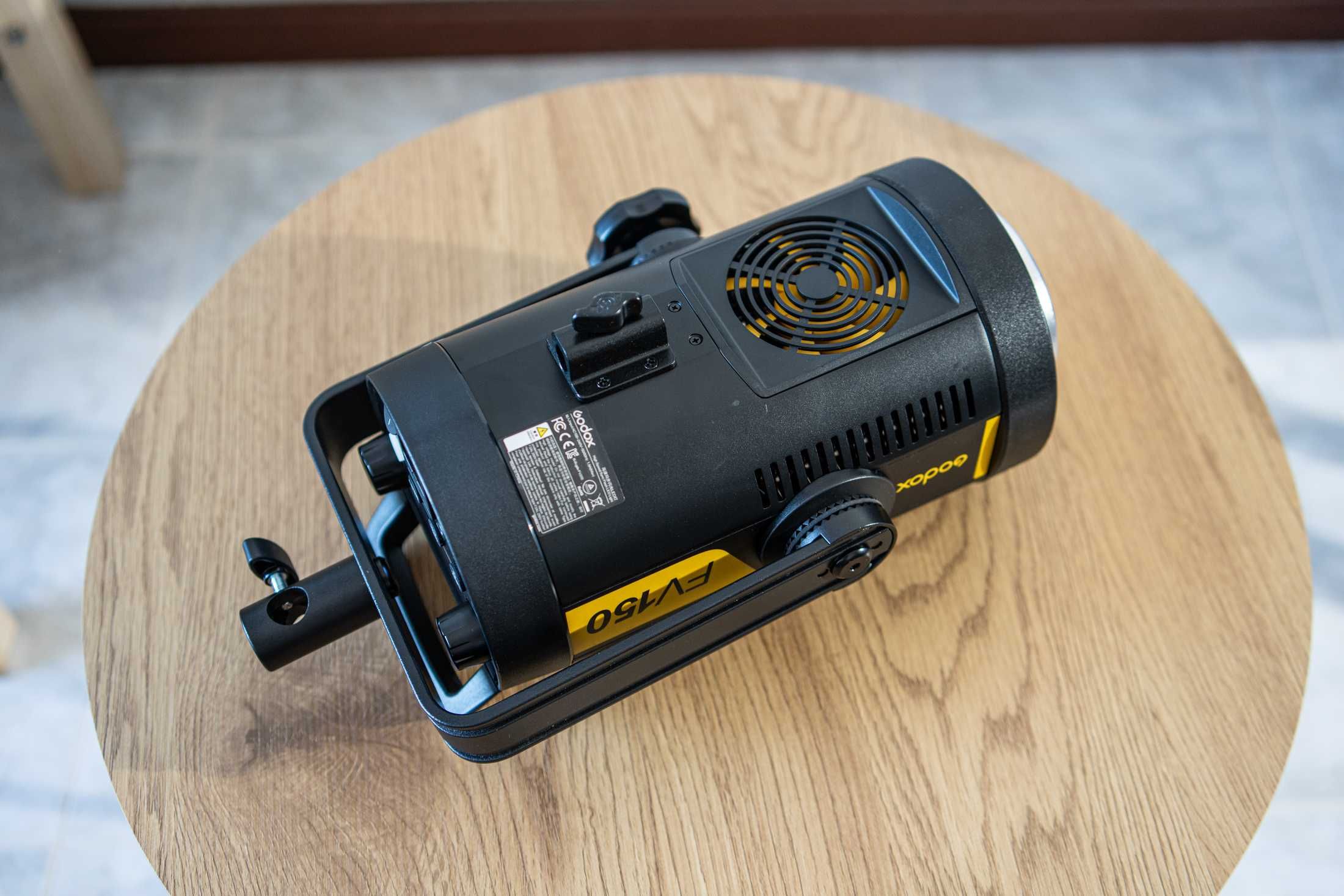 Godox FV150 – LED 150W + Flash Estroboscópico | Excelente Estado