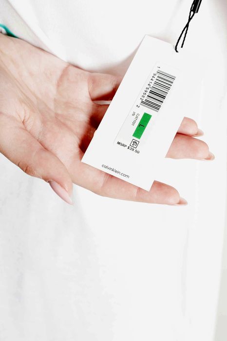 CALVIN KLEIN ОРИГІНАЛ. Нова жіноча футболка біла розмір L