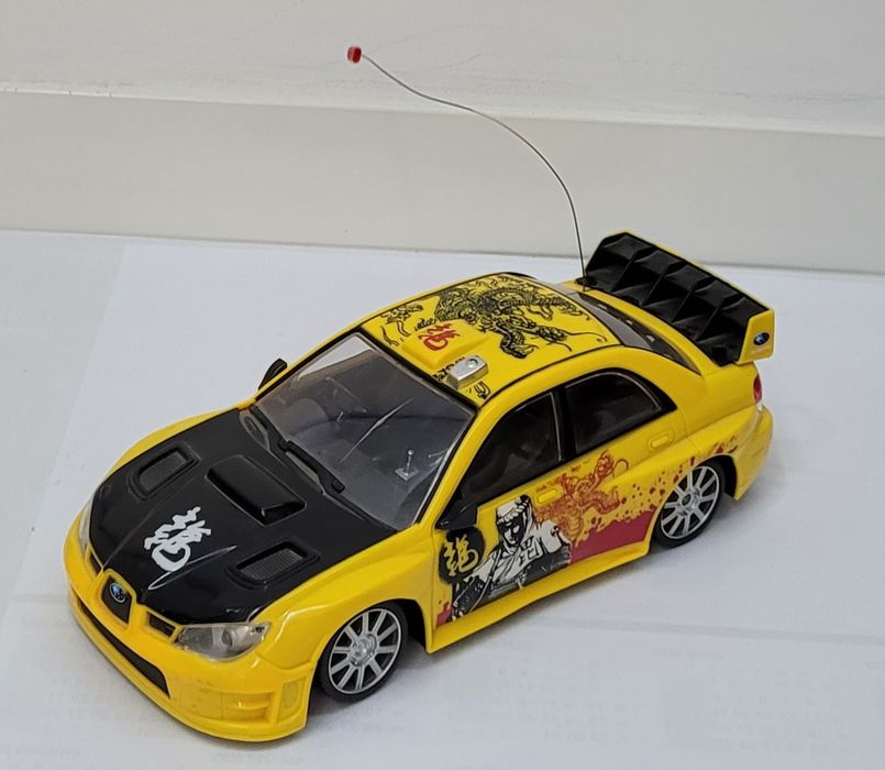 Sterowany samochód Subaru Impreza  baterie AA