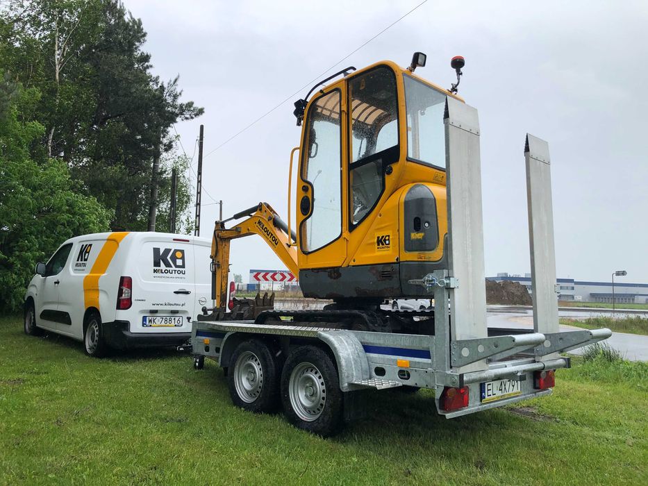 Minikoparka bez operatora 930kg lub 1,5t   190 zł