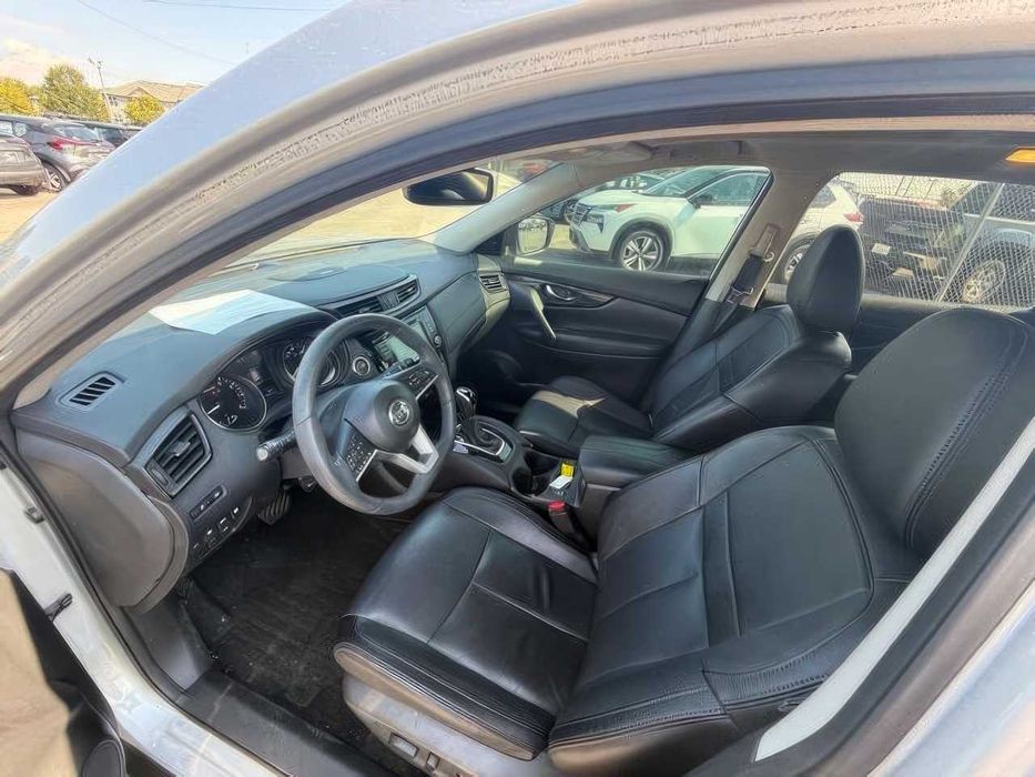 Nissan Rogue SL      2019