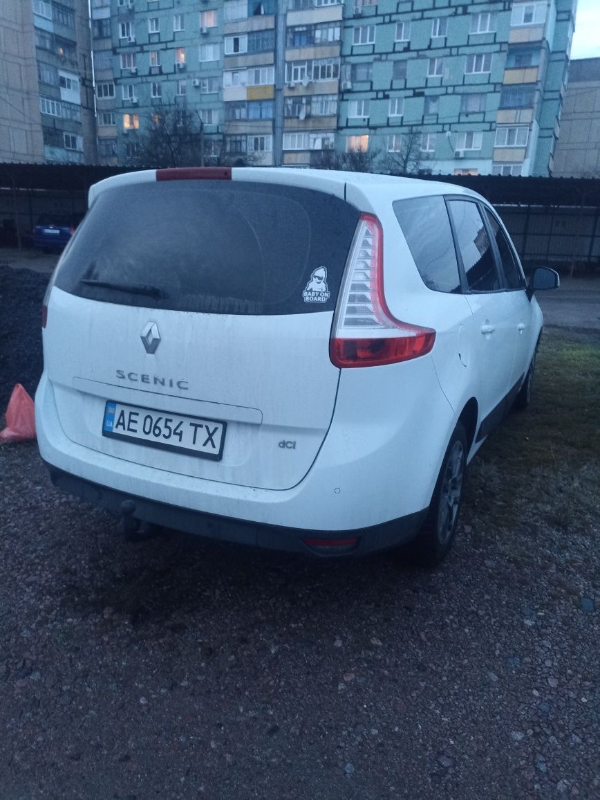 Продам Renault grand scenic 3 2010