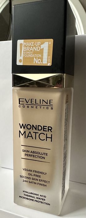 Podkład Eveline Wonder Match 10 light vanilla