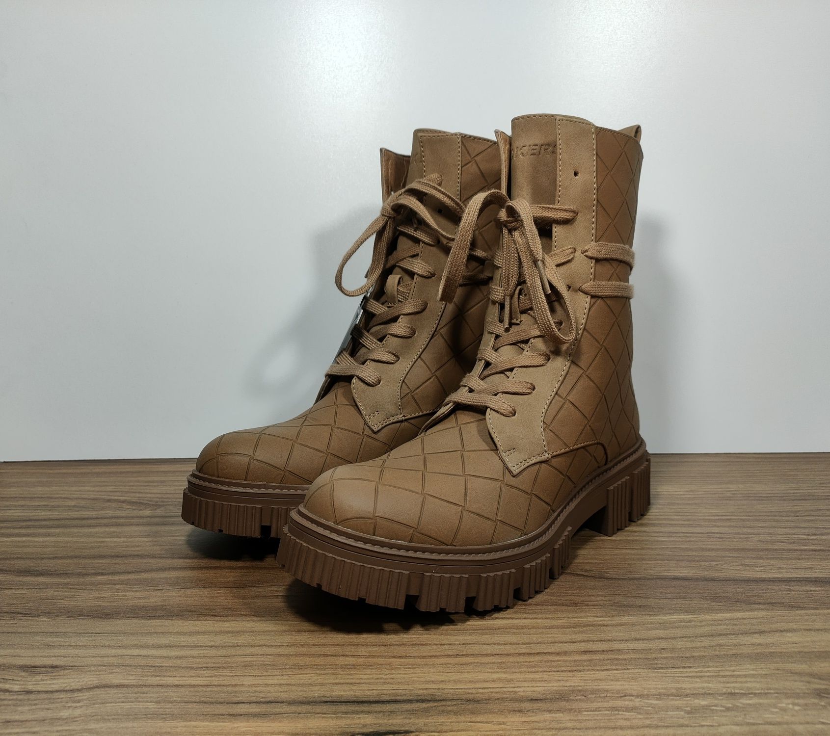 Buty Dockers by Gerli wysokie na suwaki damskie r. 38 24,5cm