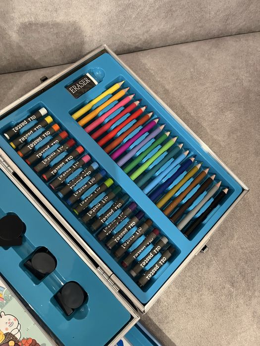 Набір для малювання 106 предметів з мольбертом