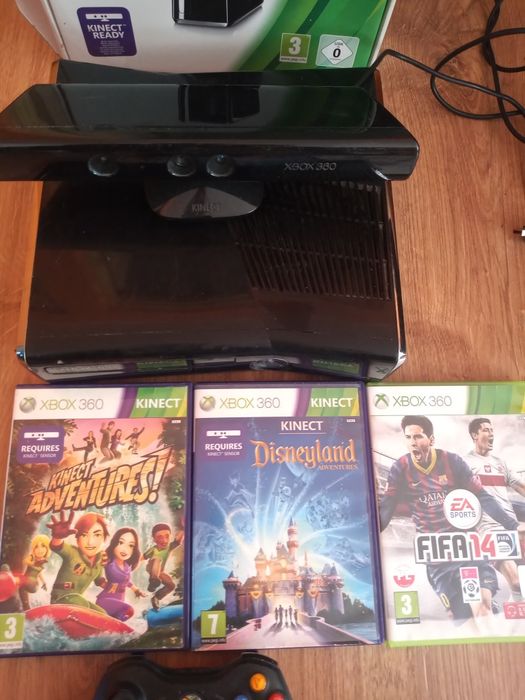 Xbox 360 Kinect dysk 250 GB gry pad