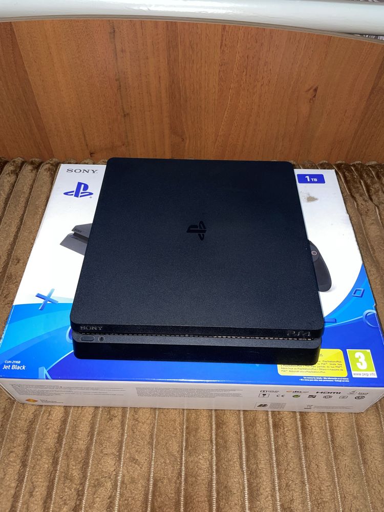 Play station 4 slim 1 tb, с фифой 24