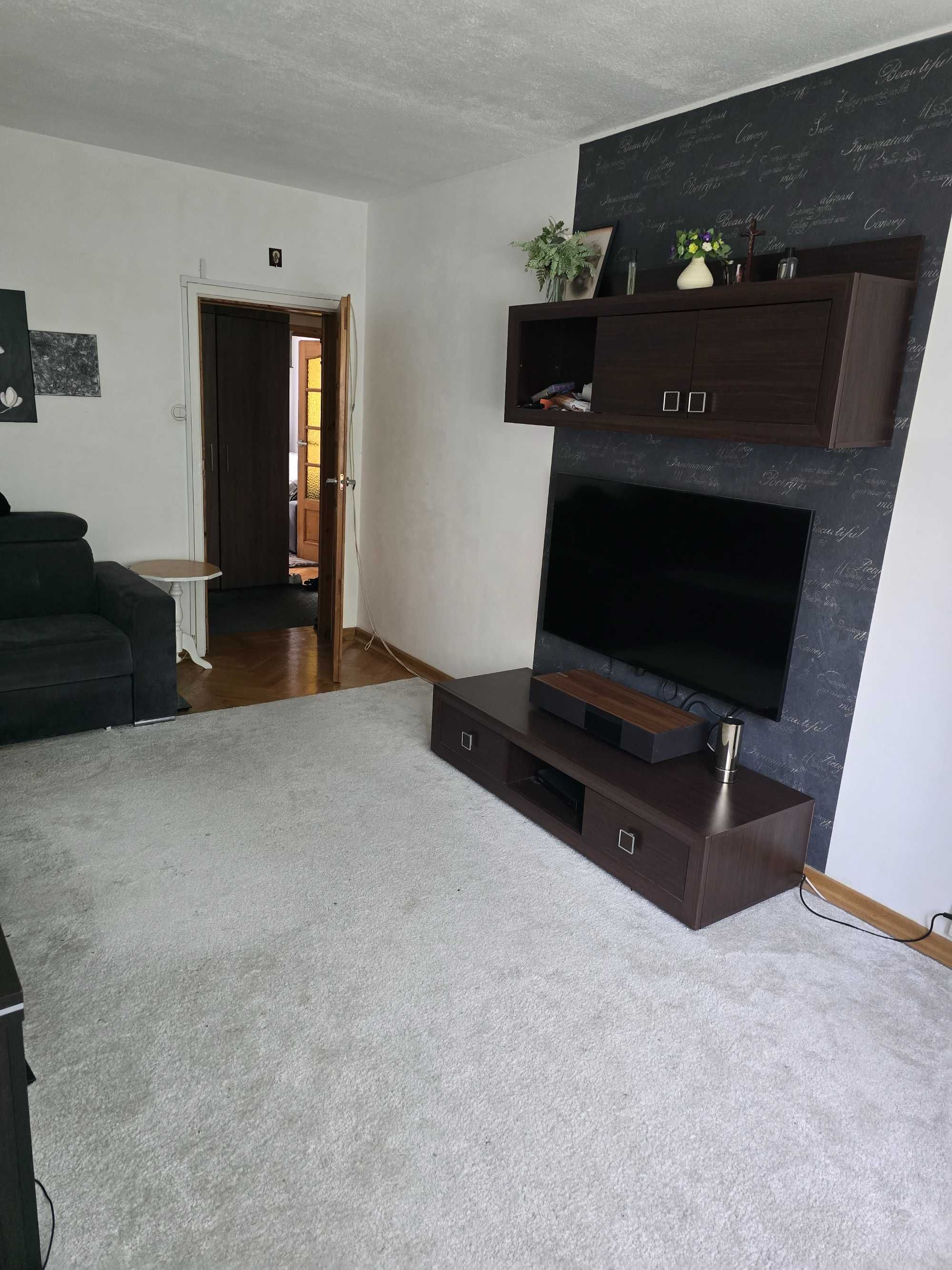 Mieszkanie na sprzedaż Warszawa ul. 1 Sierpnia, 3-pokoje, 60 m2