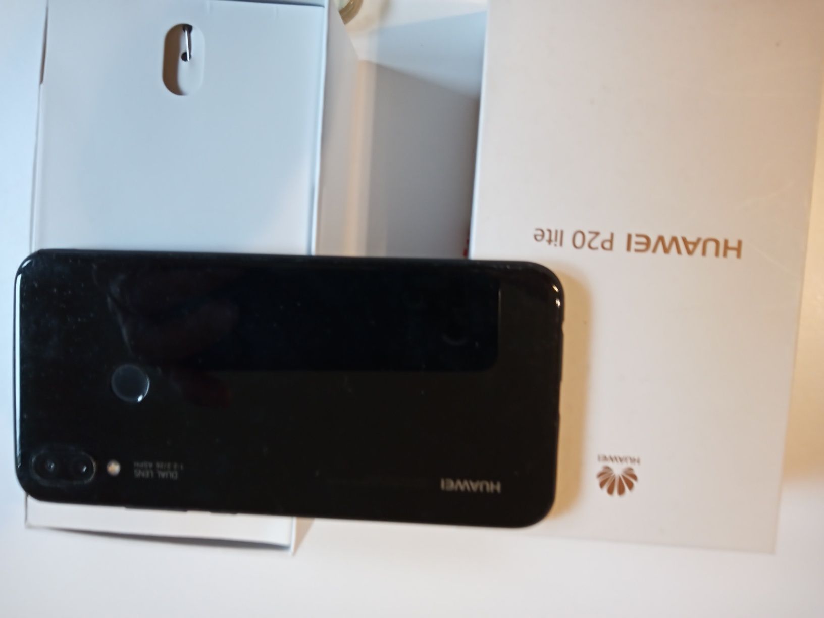 Telefon Huawei P20 lite