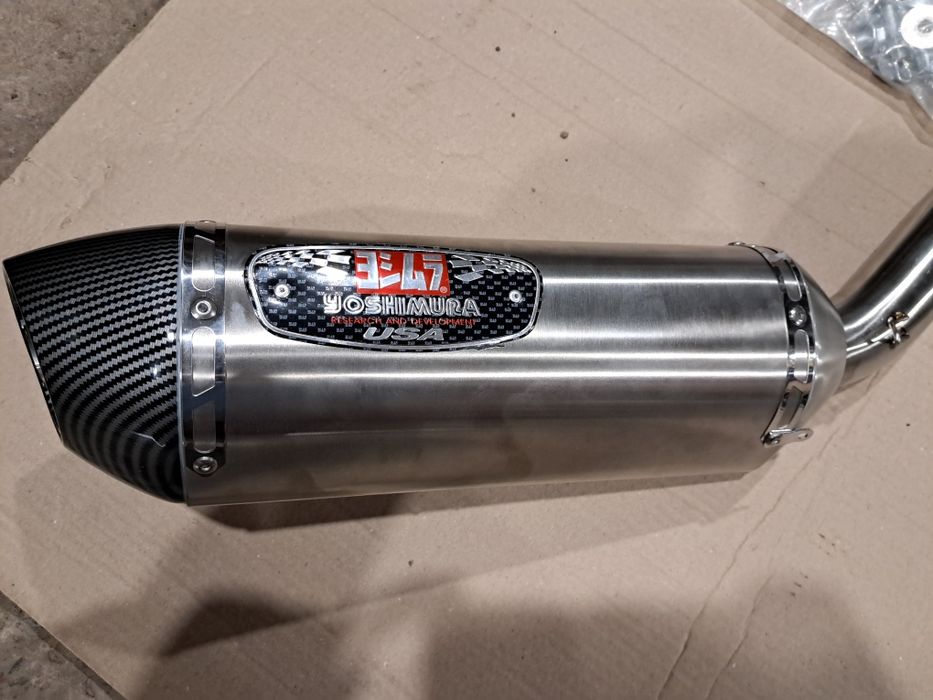 Продам вихлоп на YAMAHA MT-09  (2021-2023)