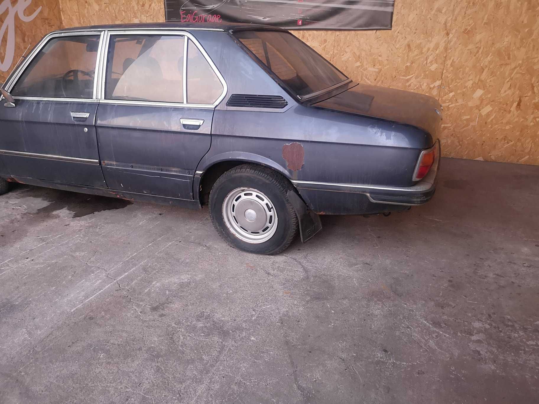 BMW E12 Serie 5, 520 Carburador Duplo_ Para Peças