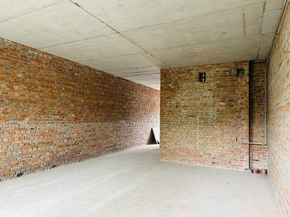 БЕЗ КОМІСІЇ, готовий кутовий таун, можна заходити на ремонт