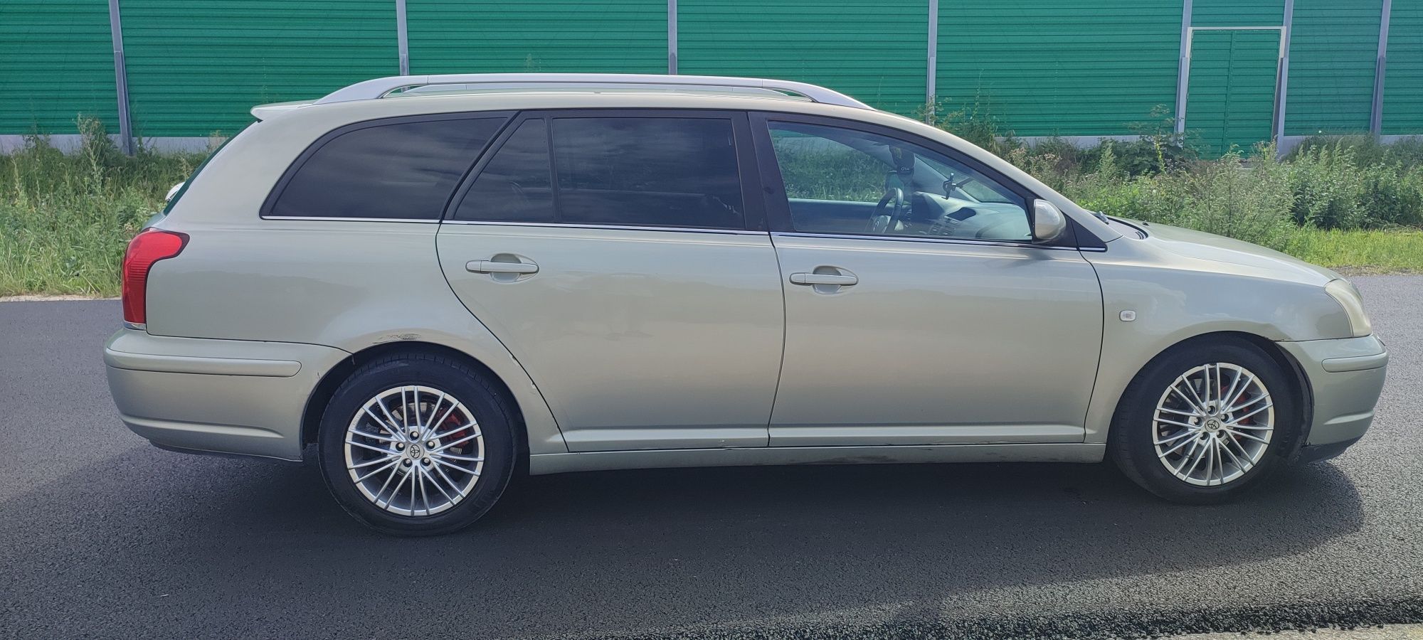 Toyota Avensis t25 2.0 benzyna + LPG  automat 2003r.