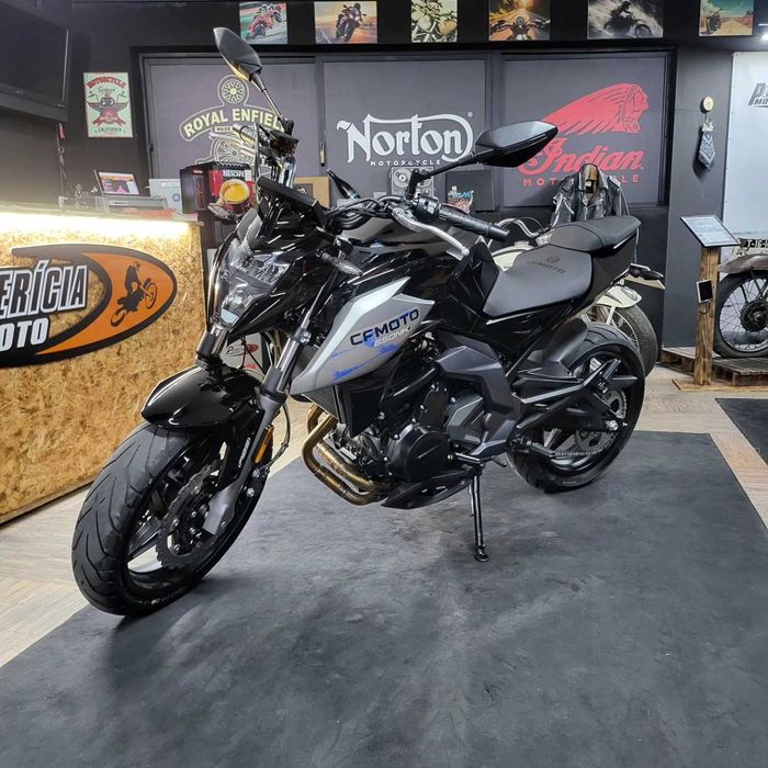 CF Moto NK 650 / 2025