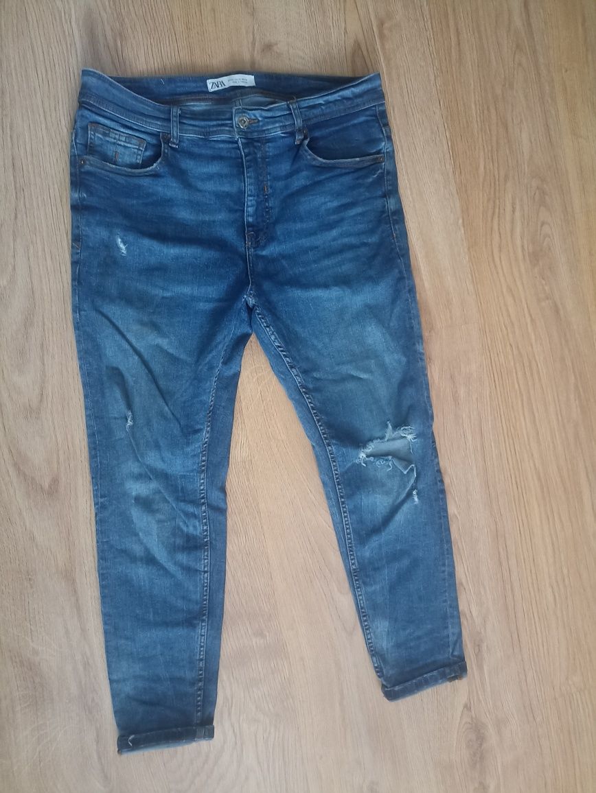 Zara jeansy rurki slim 32/32 dziury