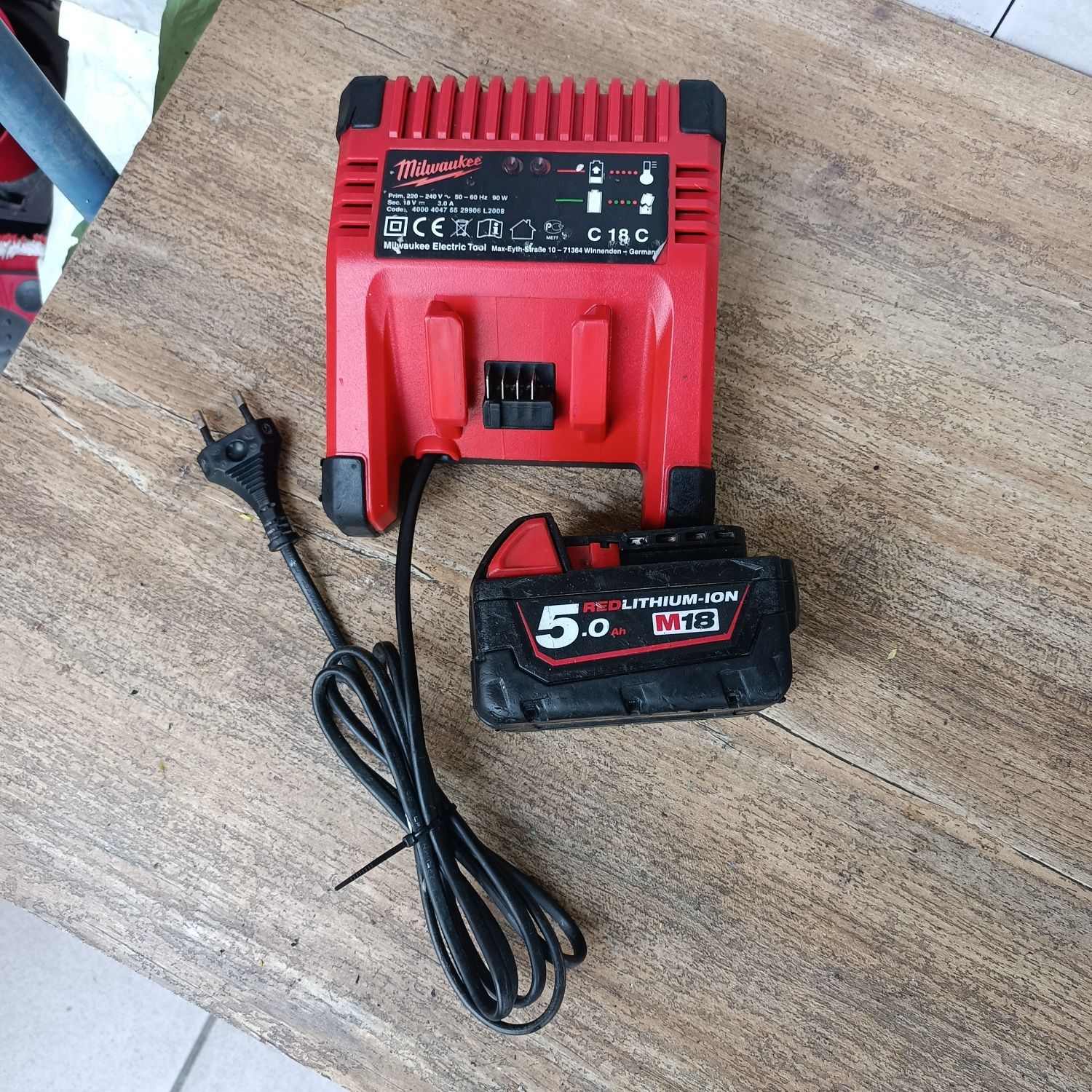 Milwaukee 18V Ładowarka C18 C+Bateria 5,0Ah M18B5 zestaw